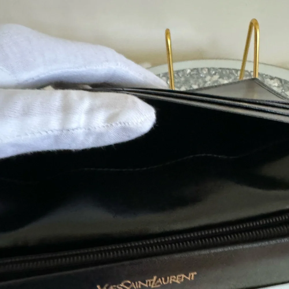 Yves Saint Laurent Black and White Bicolor Leather Continental Wallet - Picture 11 of 12